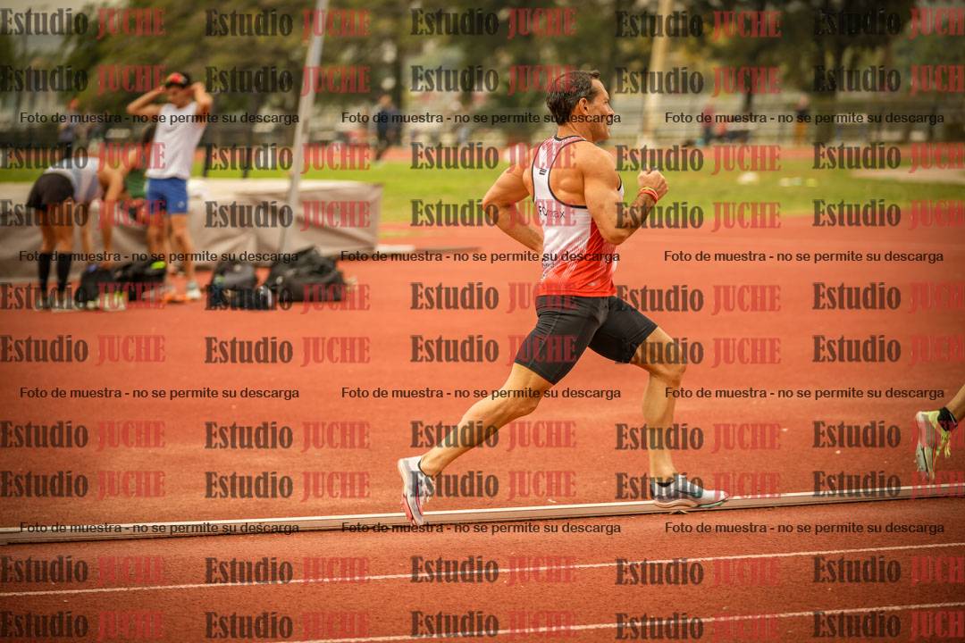 Fotos de los 800 m llanos de varones
