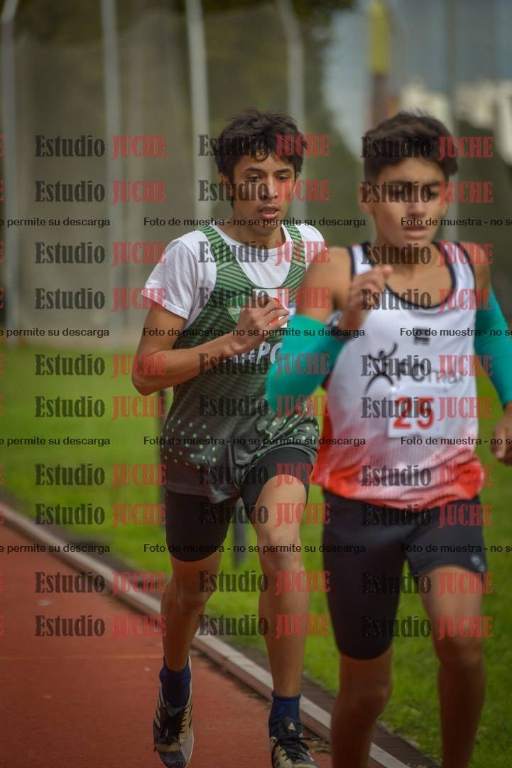 Fotos de los 600 m llanos de varones