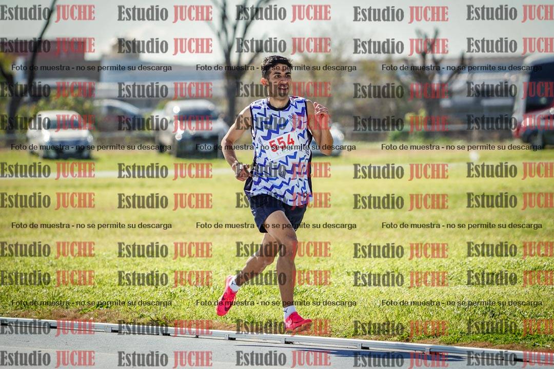 Fotos de los 800 m llanos de varones