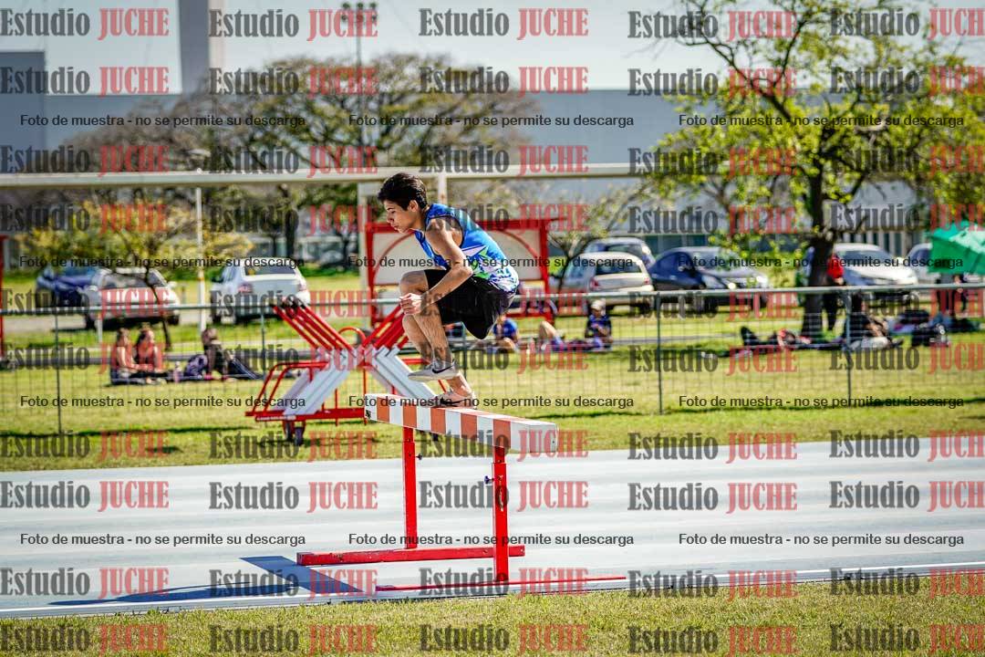 Fotos de los 2000 m con obstáculos de varones