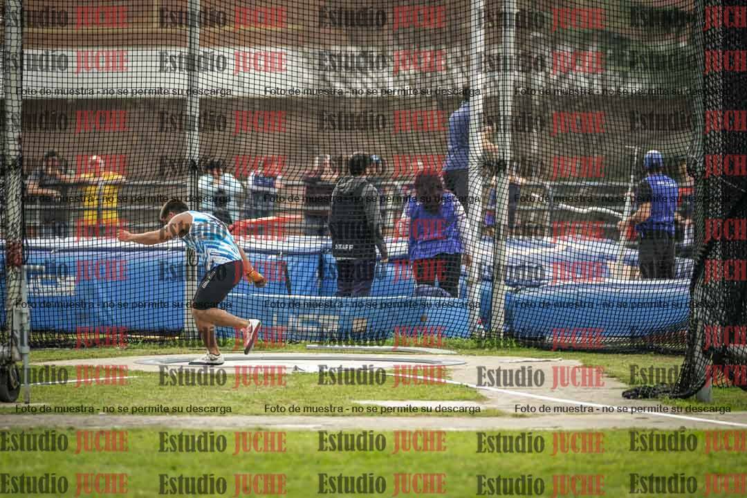 Fotos del lanzamiento de martillo de varones