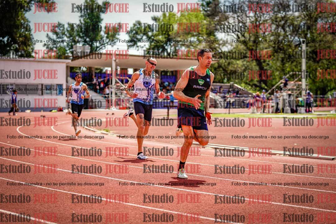 Fotos de los 400 m llanos de varones