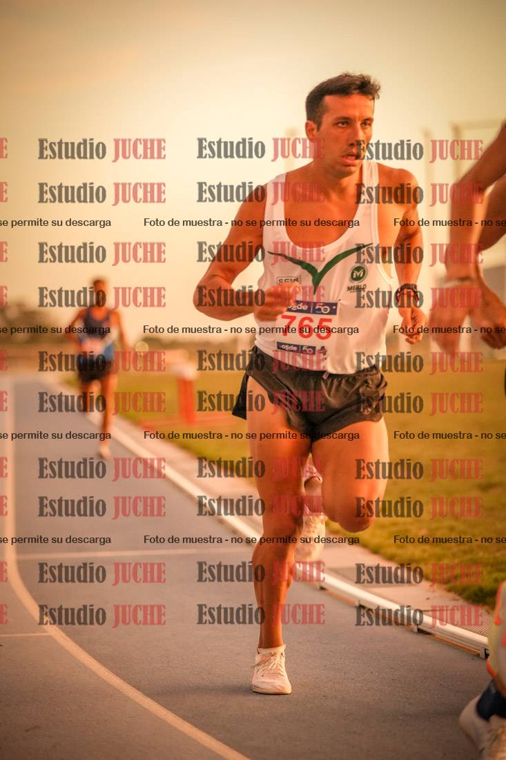 Fotos de los 3000 m llanos de varones