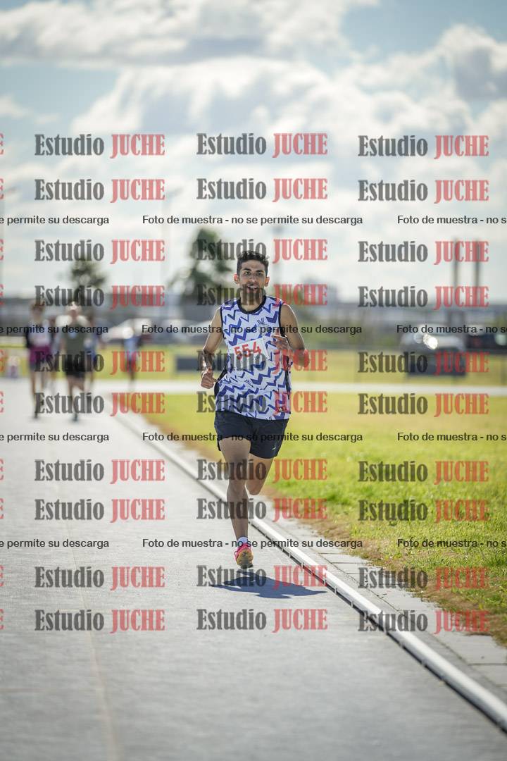 Fotos de los 800 m llanos de varones