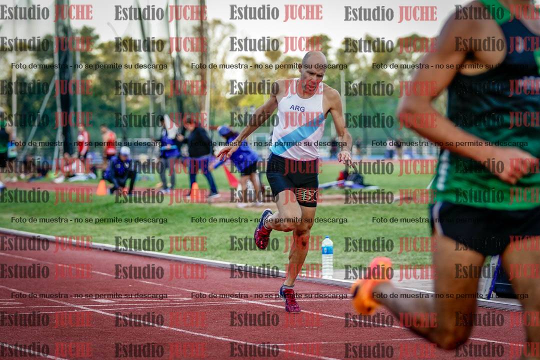 Fotos de los 400 m llanos de varones