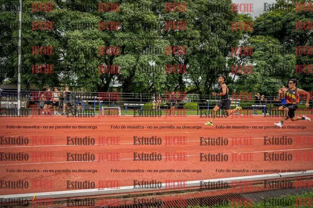 Fotos de los 100 m llanos de varones