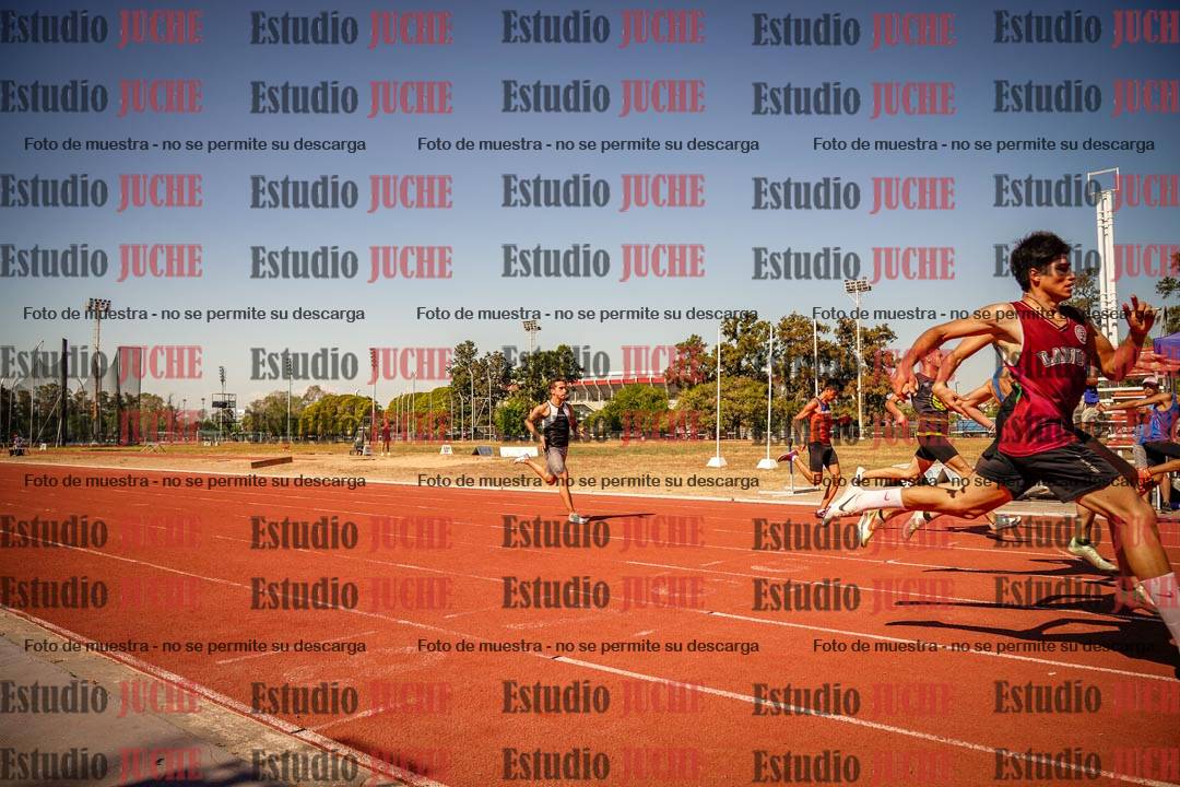 Fotos de los 200 m llanos de varones