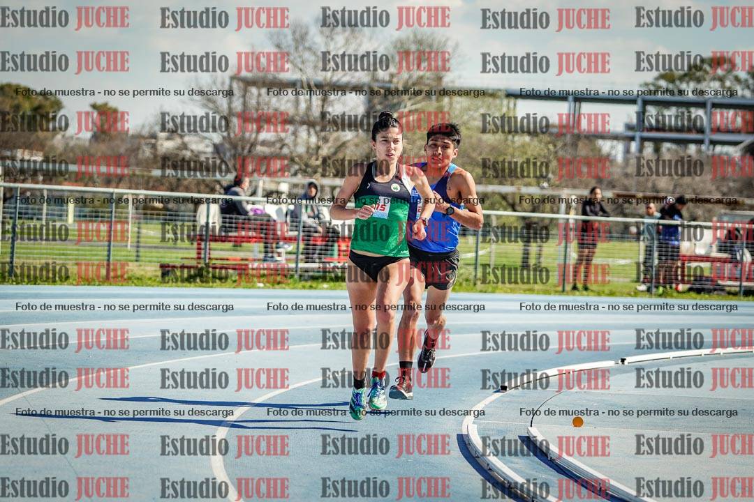 Fotos de los 5000 m llanos de mujeres y varones