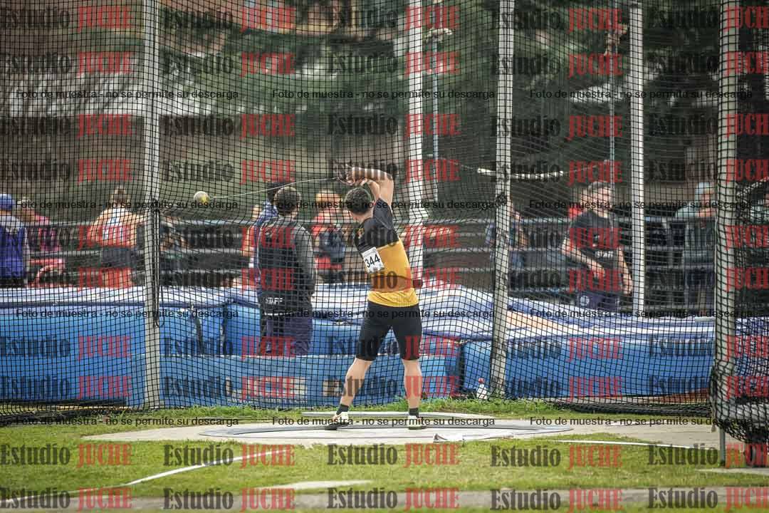Fotos del lanzamiento de martillo de varones