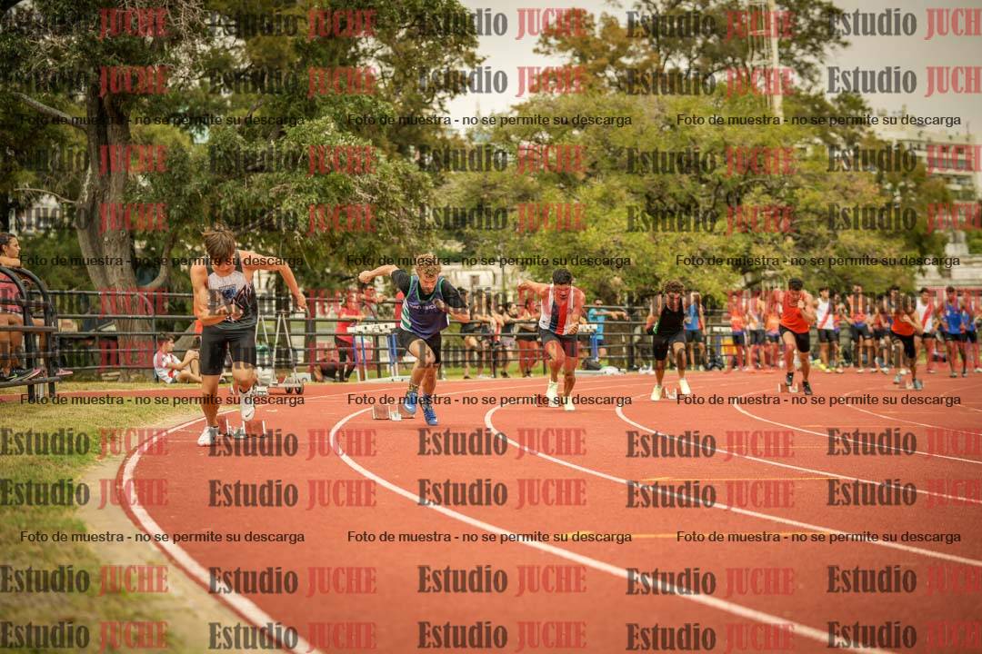 Fotos de los 200 m llanos de varones