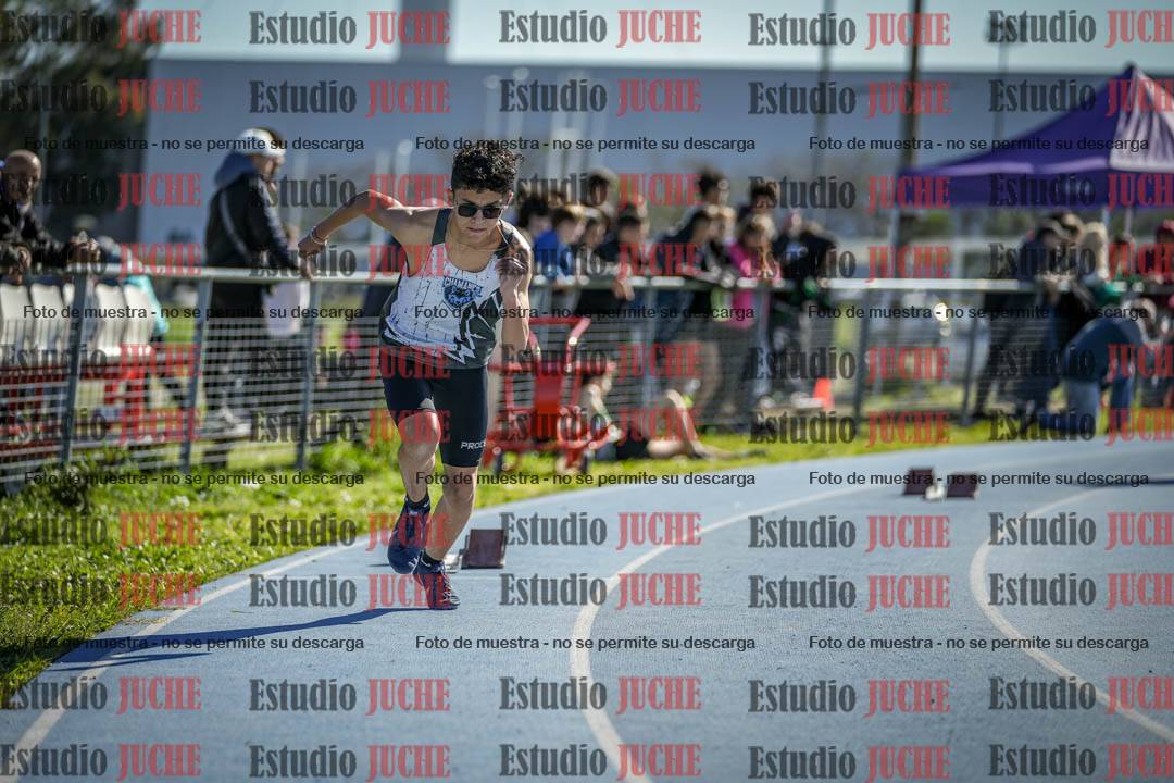 Fotos de los 400 m llanos de varones