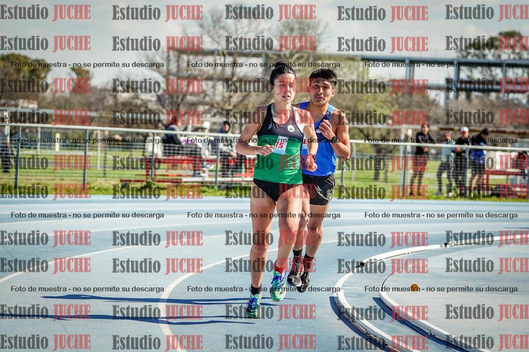 Fotos de los 5000 m llanos de mujeres y varones