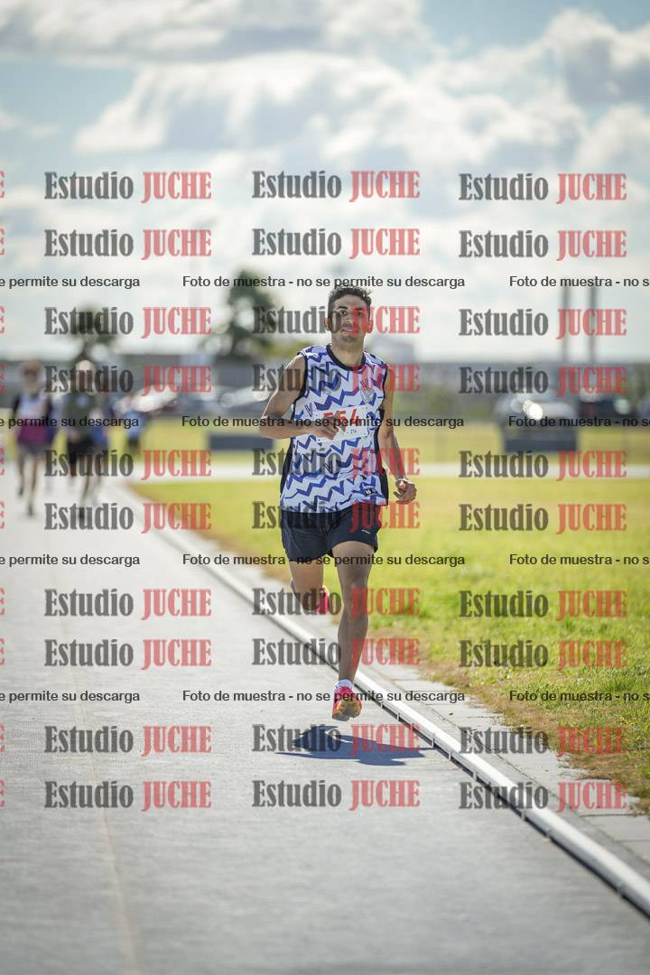 Fotos de los 800 m llanos de varones