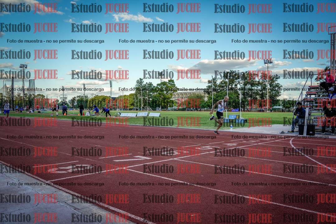 Fotos de los 400 m llanos de varones