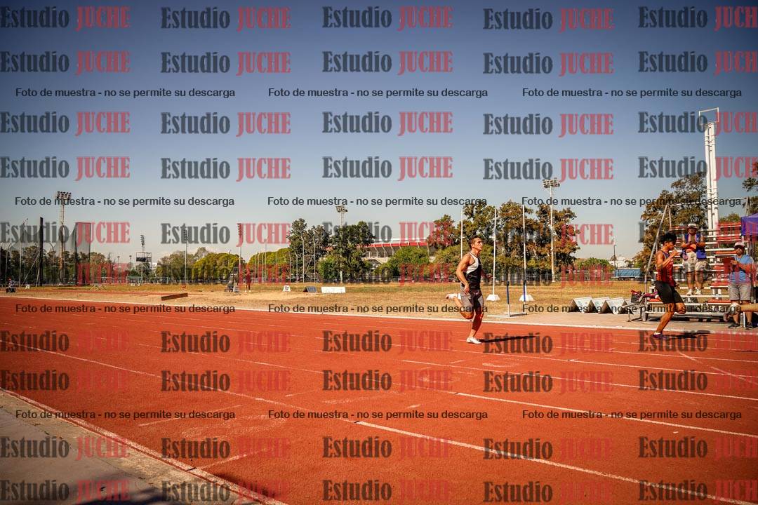 Fotos de los 200 m llanos de varones