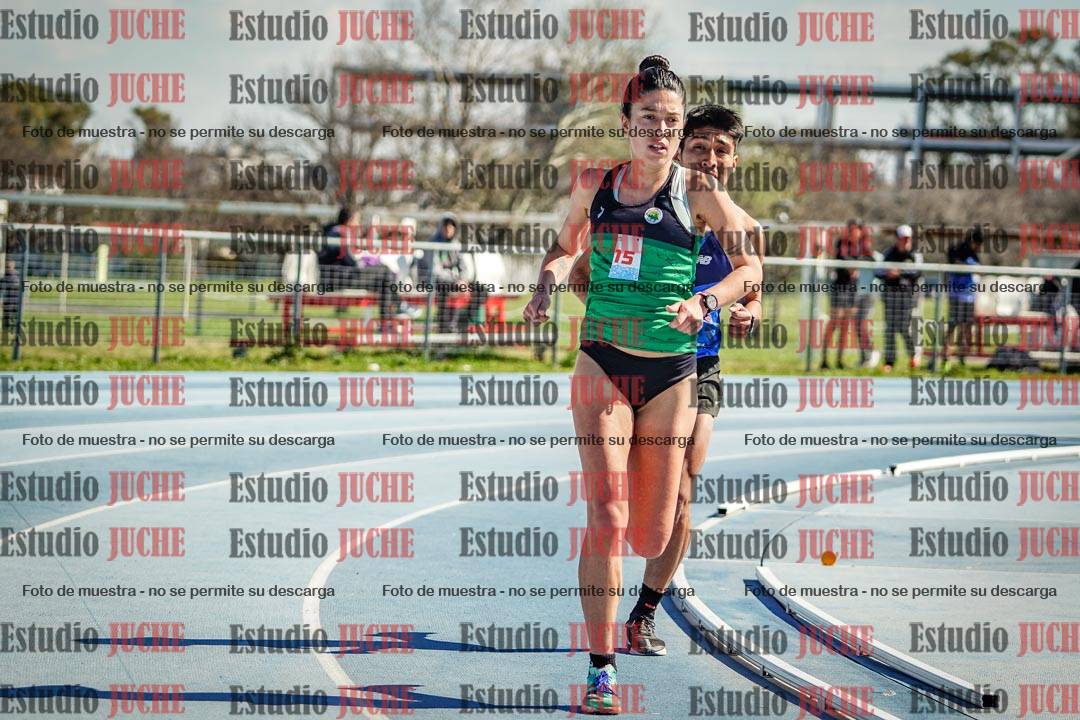 Fotos de los 5000 m llanos de mujeres y varones