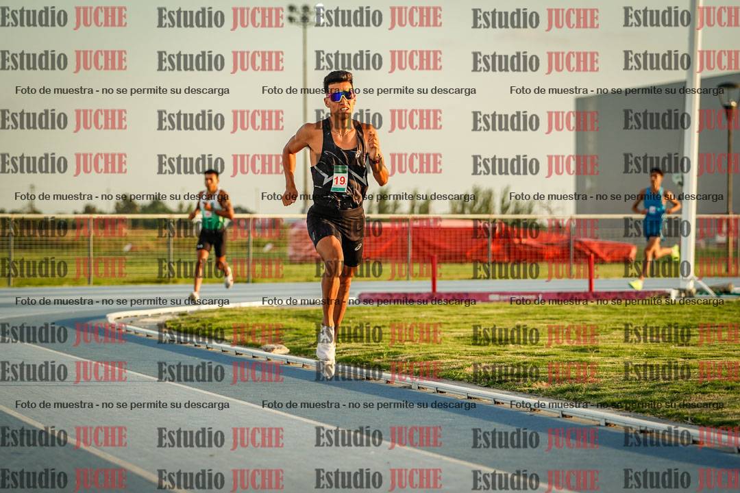 Fotos de los 3000 m llanos de varones