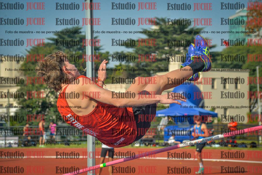 Fotos del salto en alto de varones