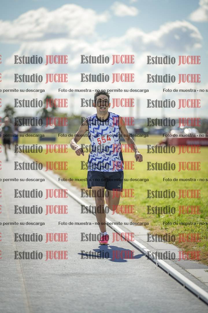 Fotos de los 800 m llanos de varones