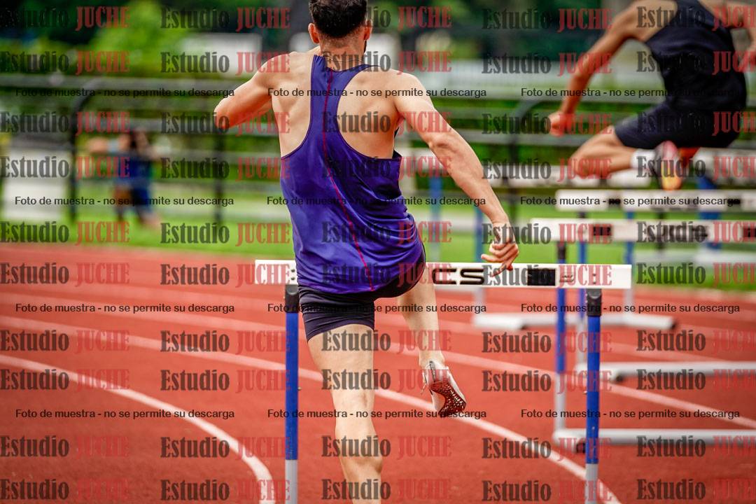 Fotos de los 400 m con vallas de varones