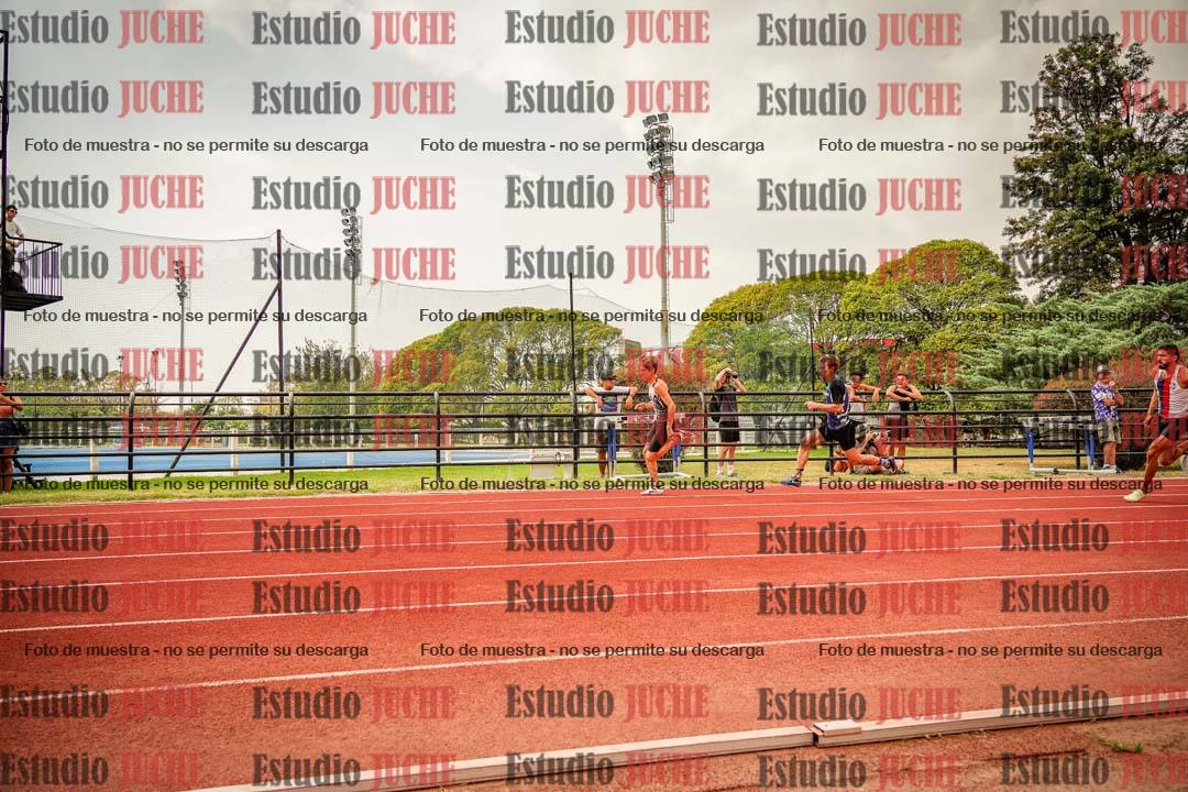 Fotos de los 200 m llanos de varones