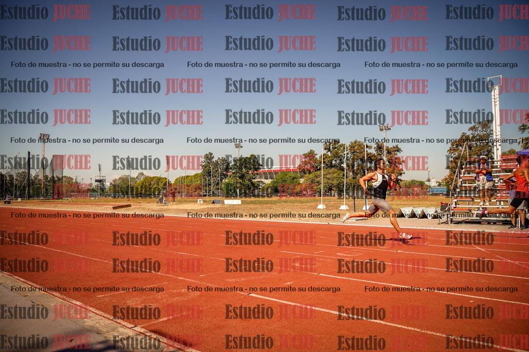 Fotos de los 200 m llanos de varones