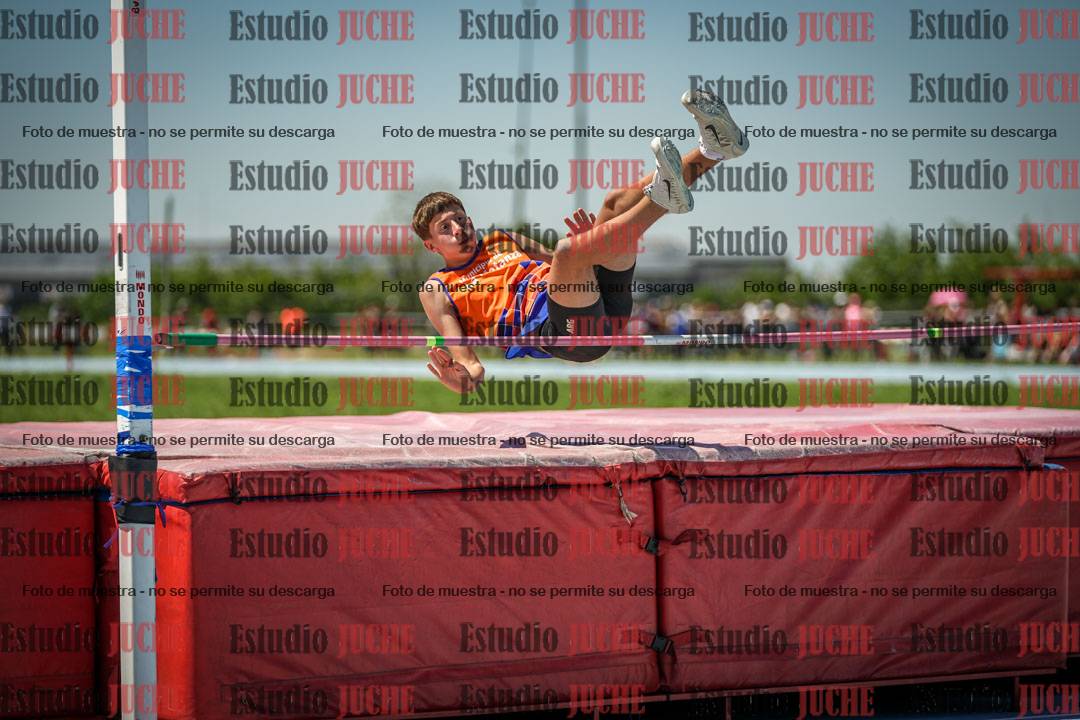 Fotos del salto en alto de varones - U14