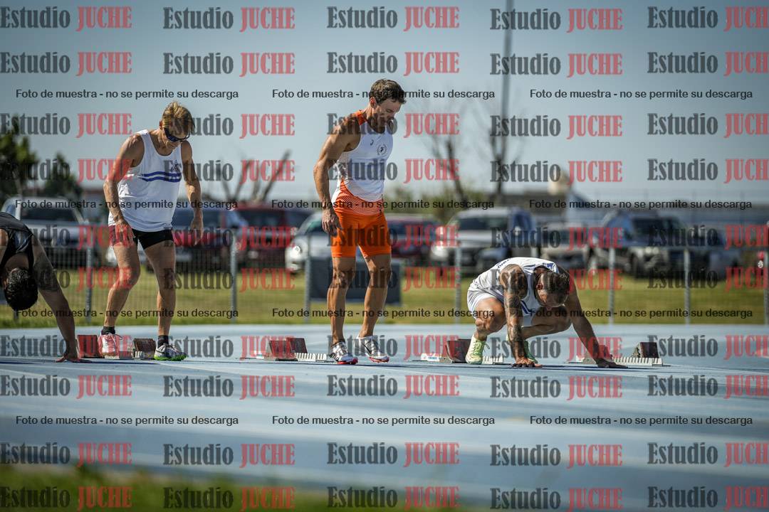 Fotos de los 100 m llanos de varones