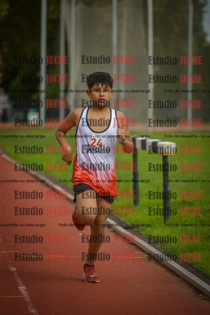 Fotos de los 600 m llanos de varones