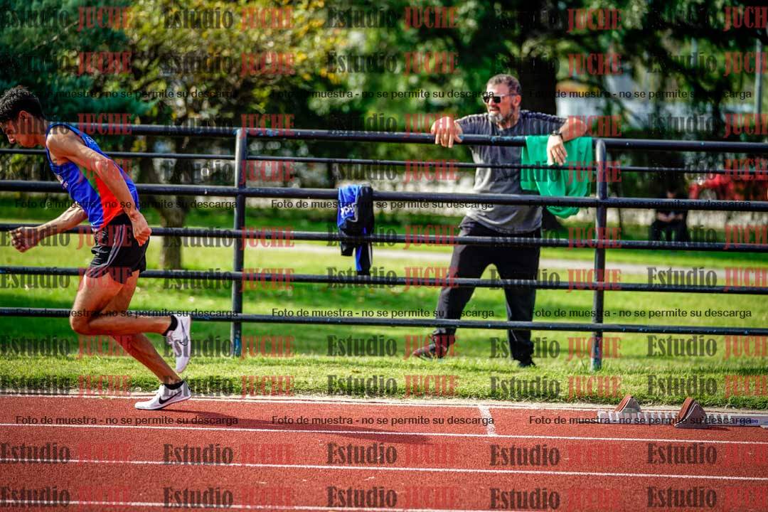 Fotos de los 200 m llanos de varones