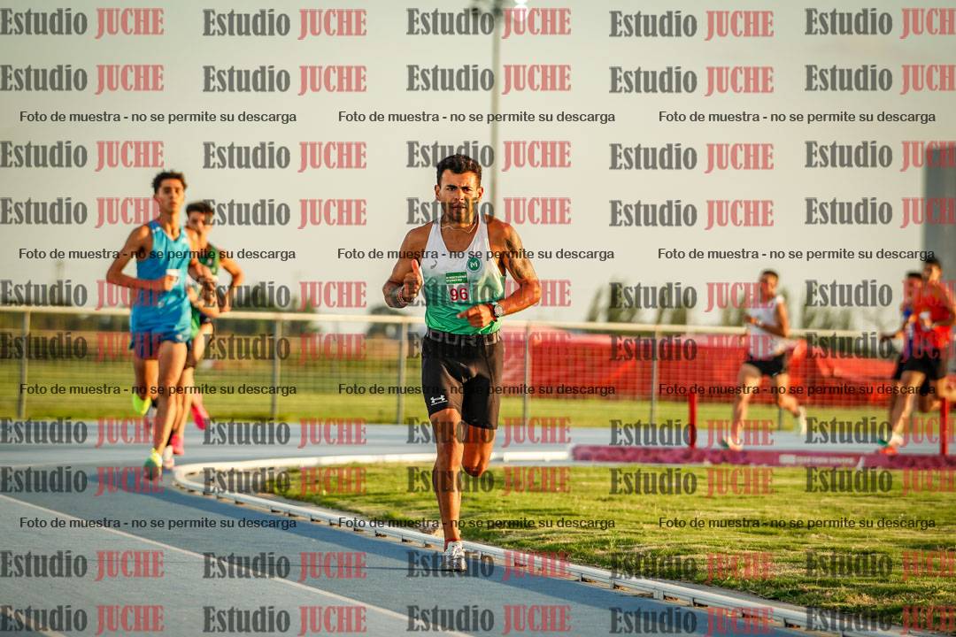 Fotos de los 3000 m llanos de varones