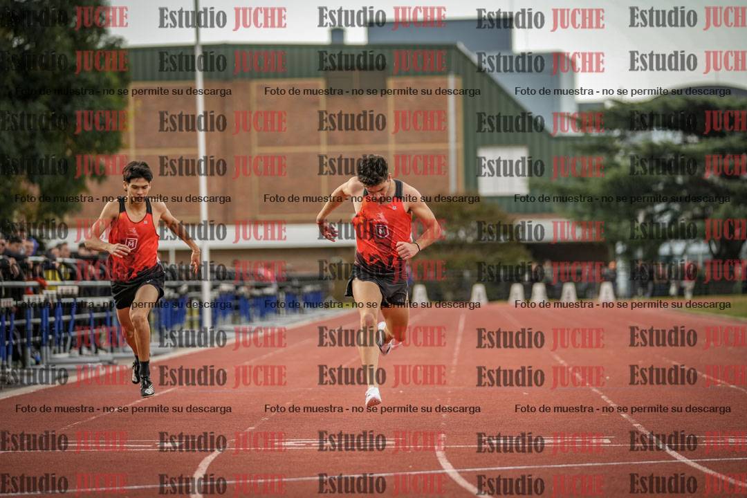 Fotos de los 400 m llanos de varones