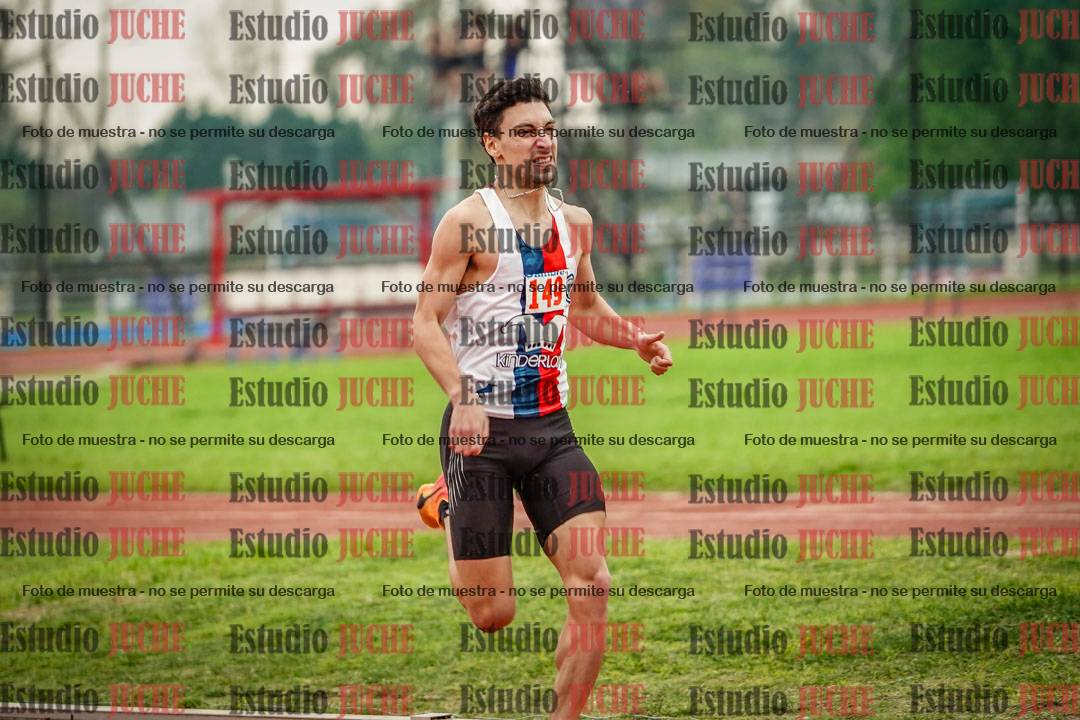 Fotos de los 800 m llanos de varones