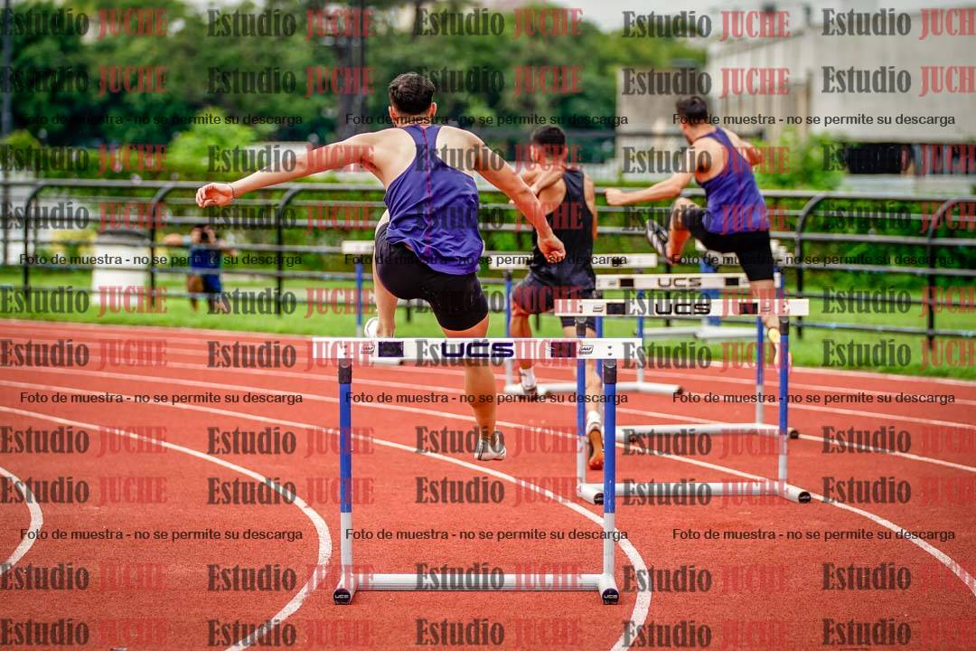 Fotos de los 400 m con vallas de varones