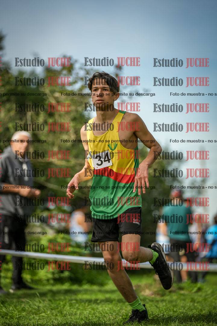 Fotos de la llegada del cross de 2000 m