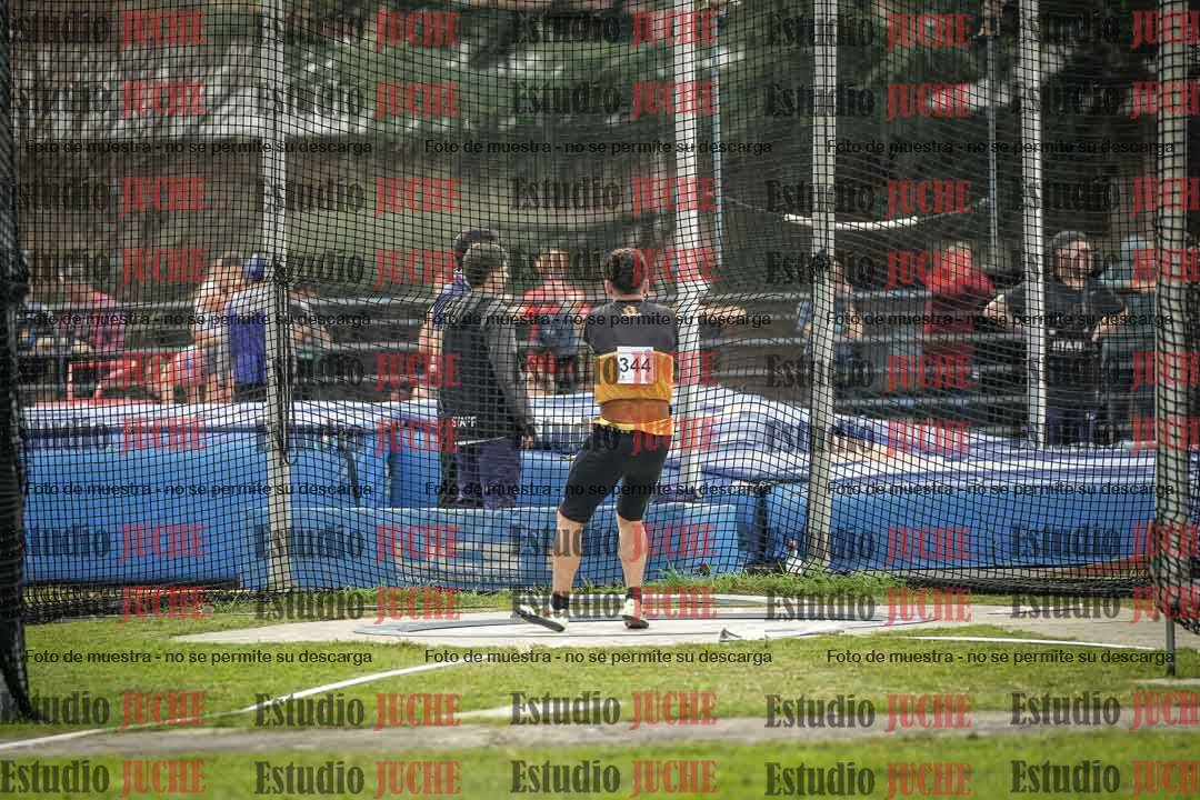 Fotos del lanzamiento de martillo de varones