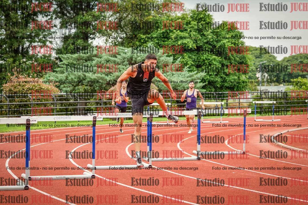 Fotos de los 400 m con vallas de varones
