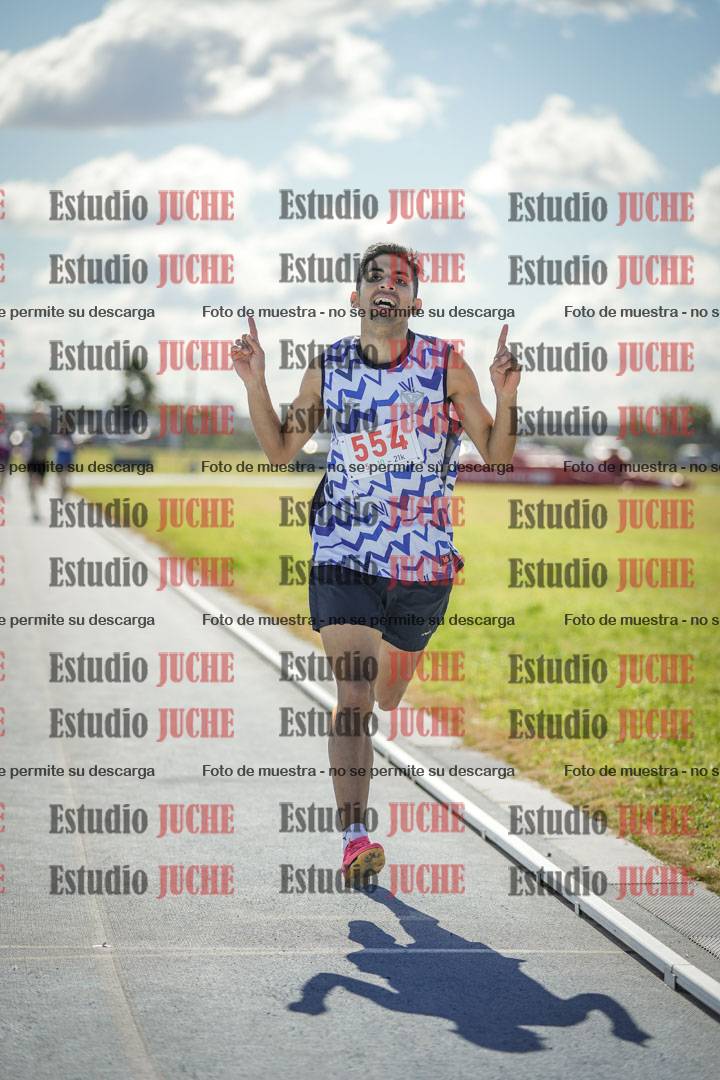 Fotos de los 800 m llanos de varones