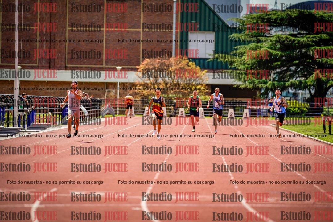 Fotos de los 400 m llanos de varones