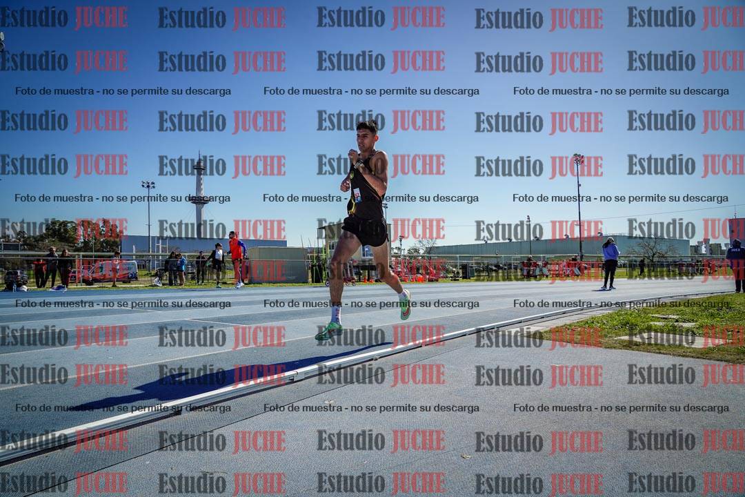 Fotos de los 5000 m llanos de mujeres y varones