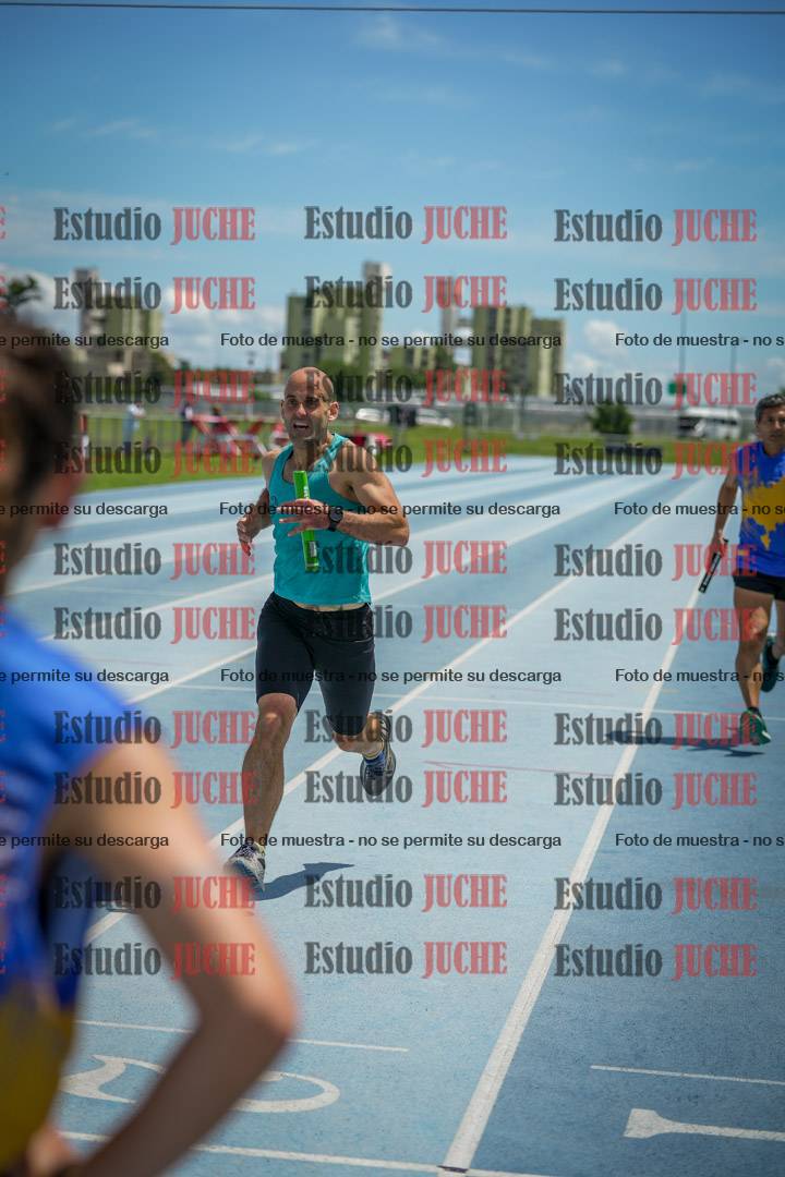 Fotos de las llegadas de los relevos 20' para running teams - serie 1
