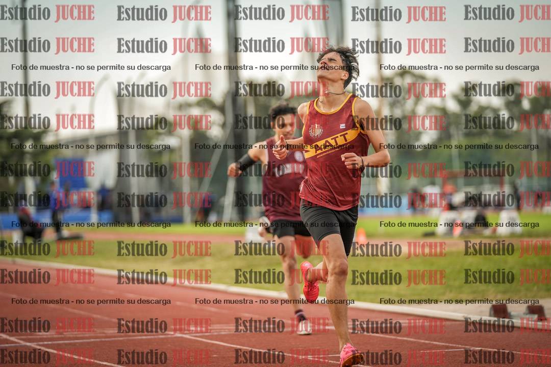 Fotos de los 400 m llanos de varones