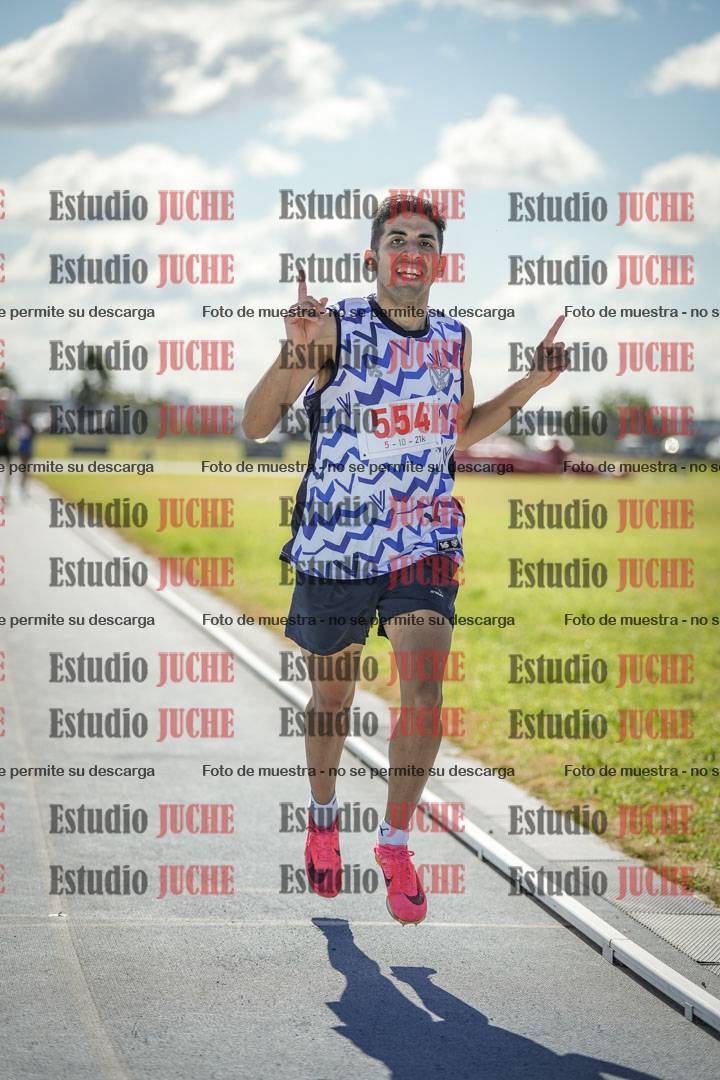 Fotos de los 800 m llanos de varones
