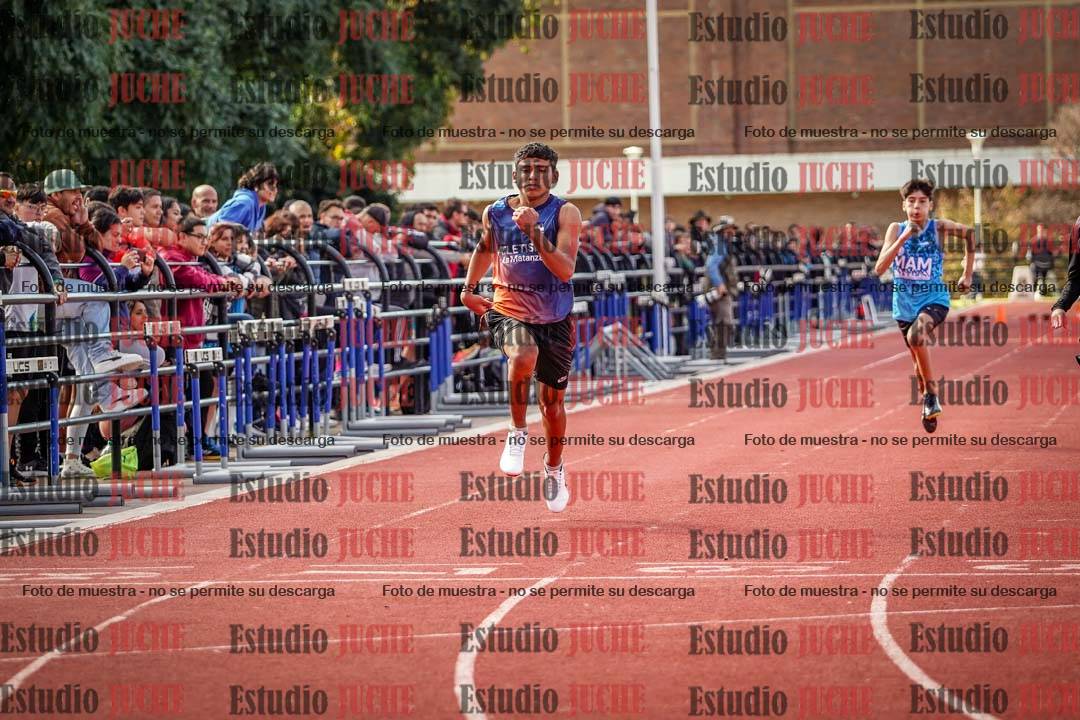 Fotos de los 80 m llanos de varones