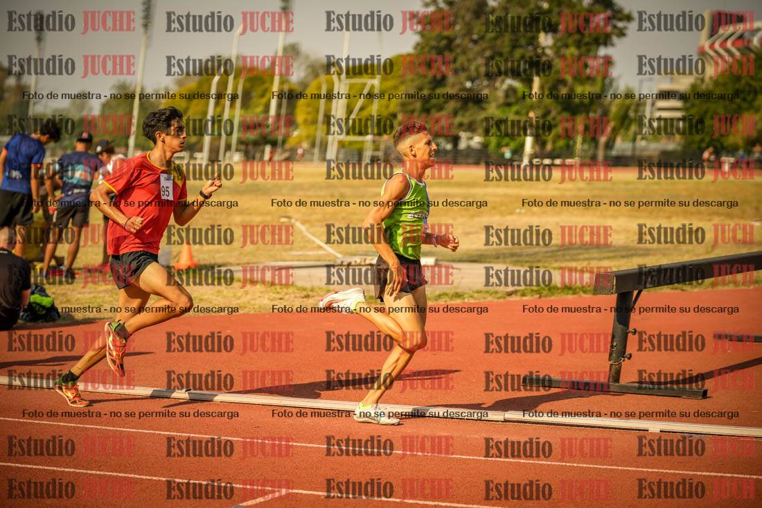Fotos de los 1500 m llanos de varones