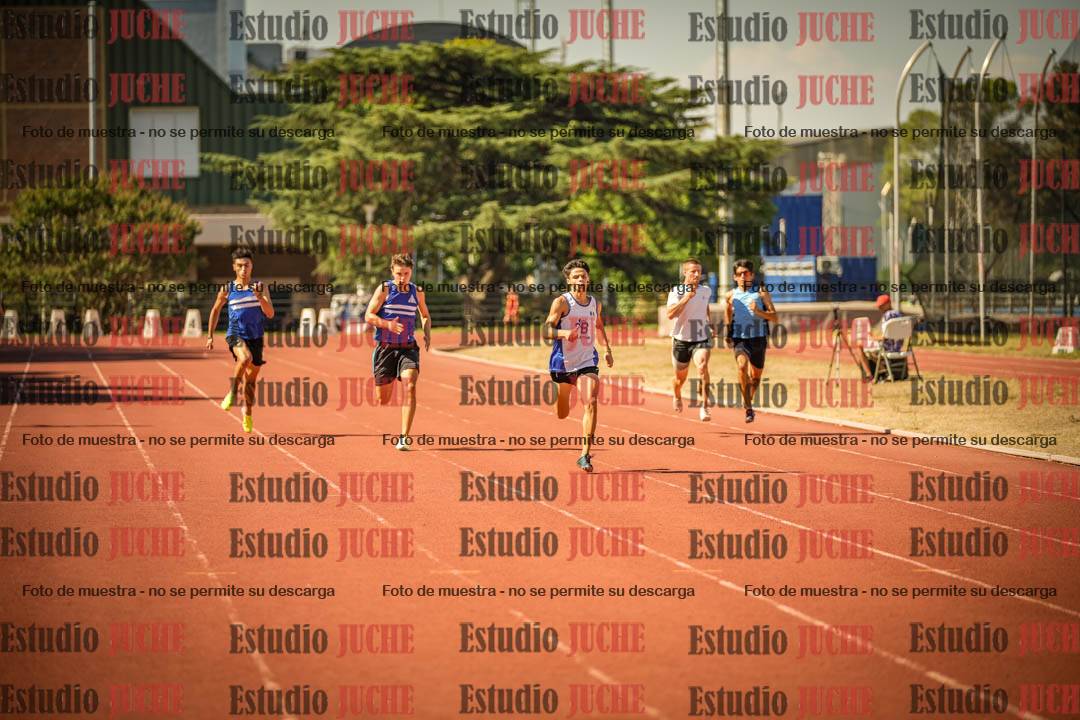 Fotos de los 200 m llanos de varones