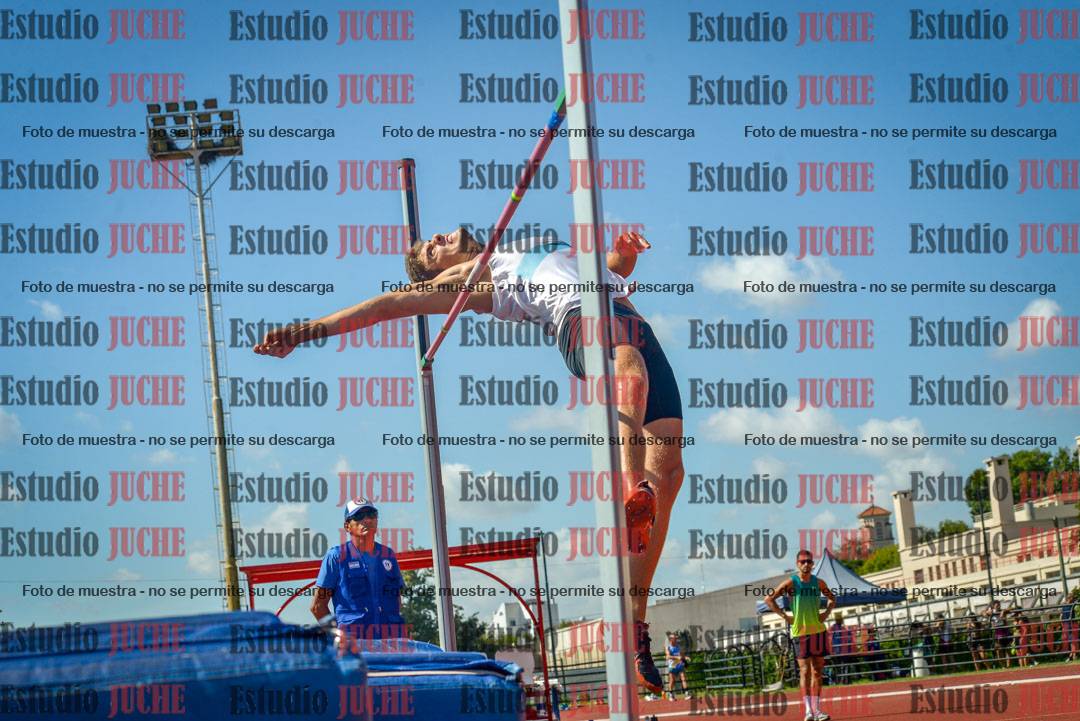 Fotos del salto en alto de varones