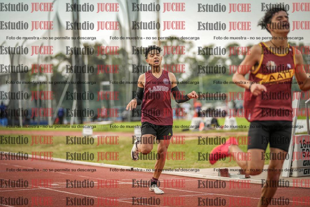Fotos de los 400 m llanos de varones