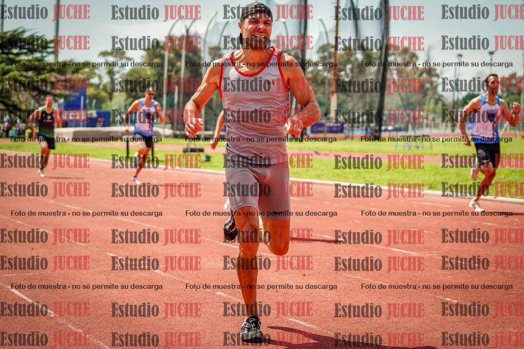 Fotos de los 400 m llanos de varones