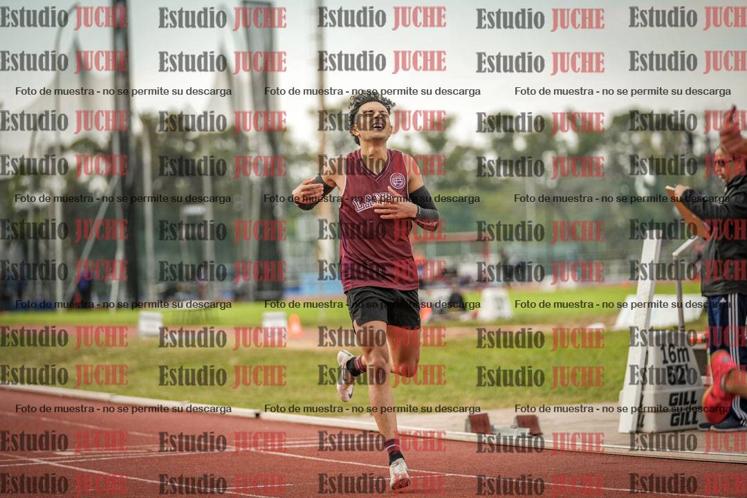 Fotos de los 400 m llanos de varones